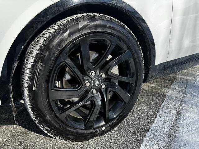 used 2023 Land Rover Discovery car, priced at $40,000