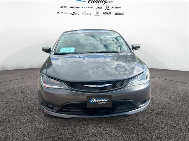 used 2015 Chrysler 200 car
