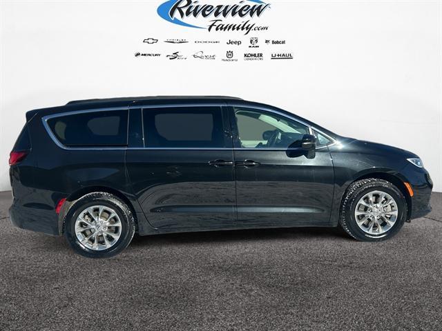 used 2022 Chrysler Pacifica car, priced at $27,900
