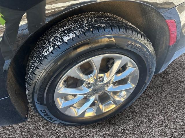 used 2022 Chrysler Pacifica car, priced at $27,900