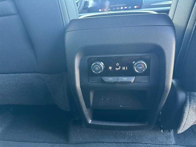 new 2026 Chevrolet Traverse car, priced at $43,290