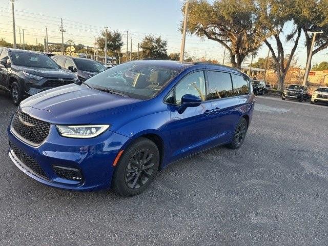used 2021 Chrysler Pacifica car, priced at $17,880