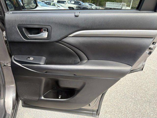 used 2018 Toyota Highlander car, priced at $22,880