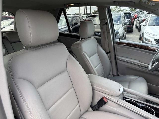 used 2010 Mercedes-Benz M-Class car, priced at $6,000