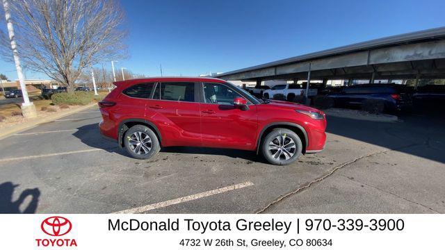 new 2026 Toyota Highlander Hybrid car, priced at $51,442