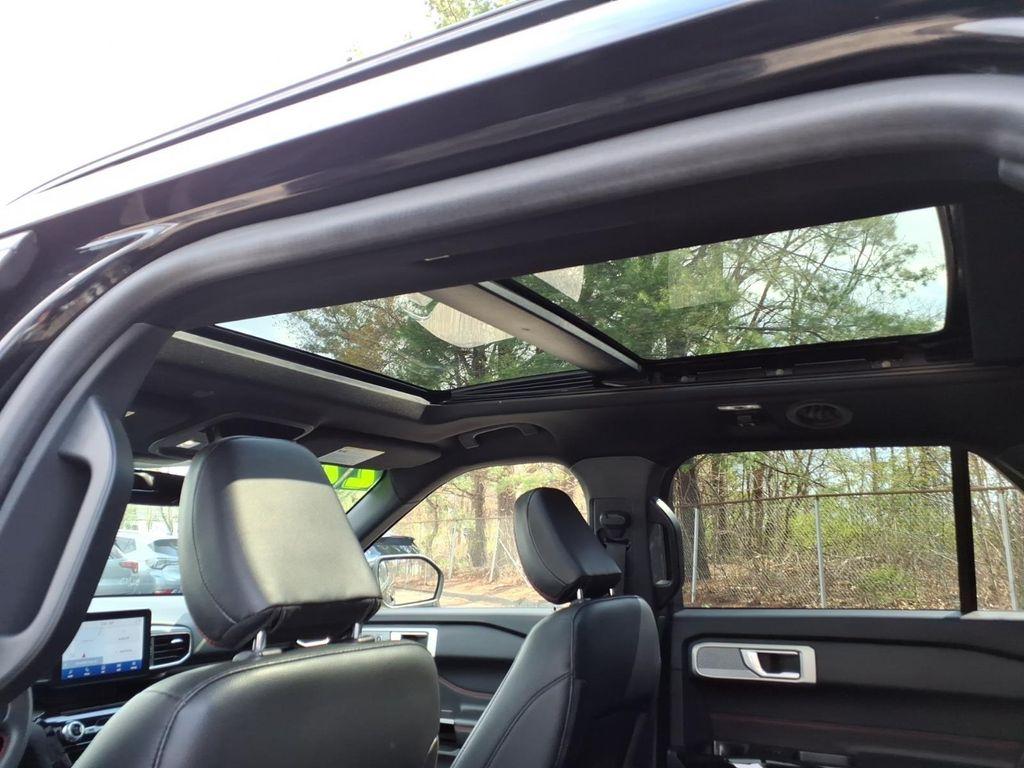 used 2022 Ford Explorer car, priced at $31,600