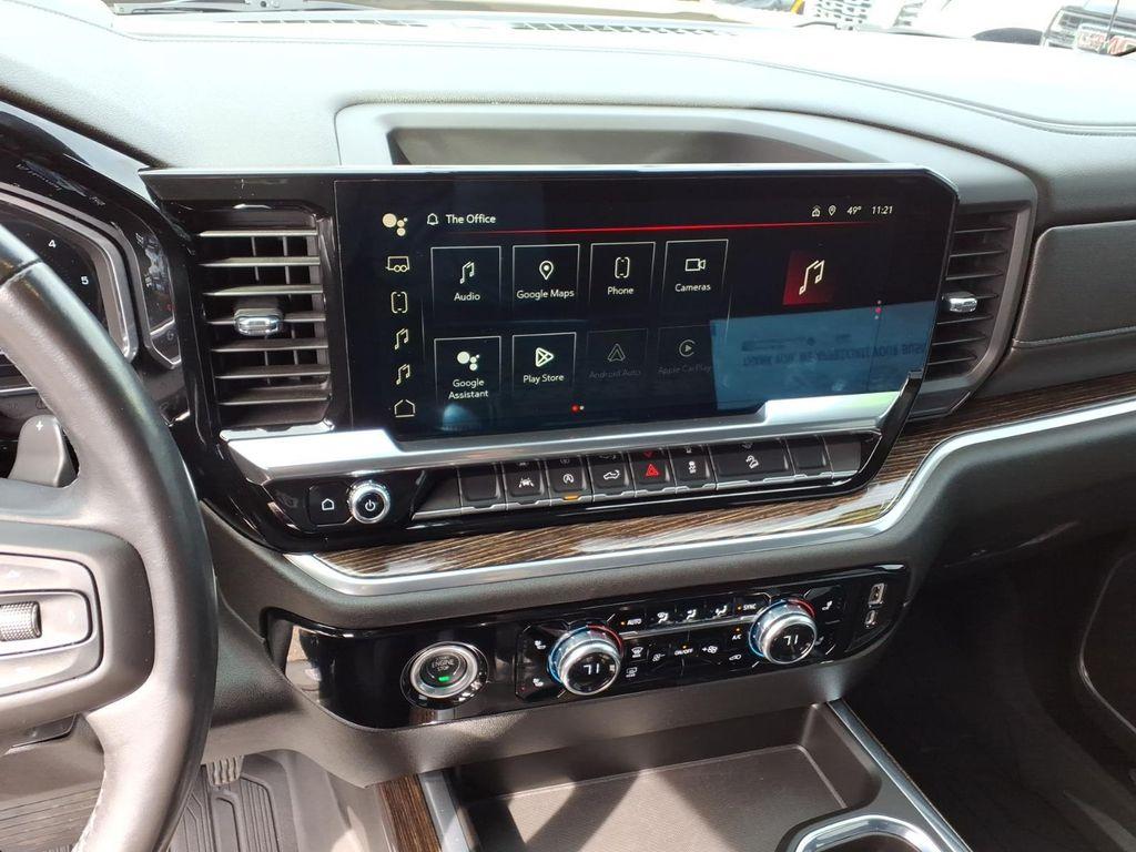 used 2023 GMC Sierra 1500 car, priced at $43,075