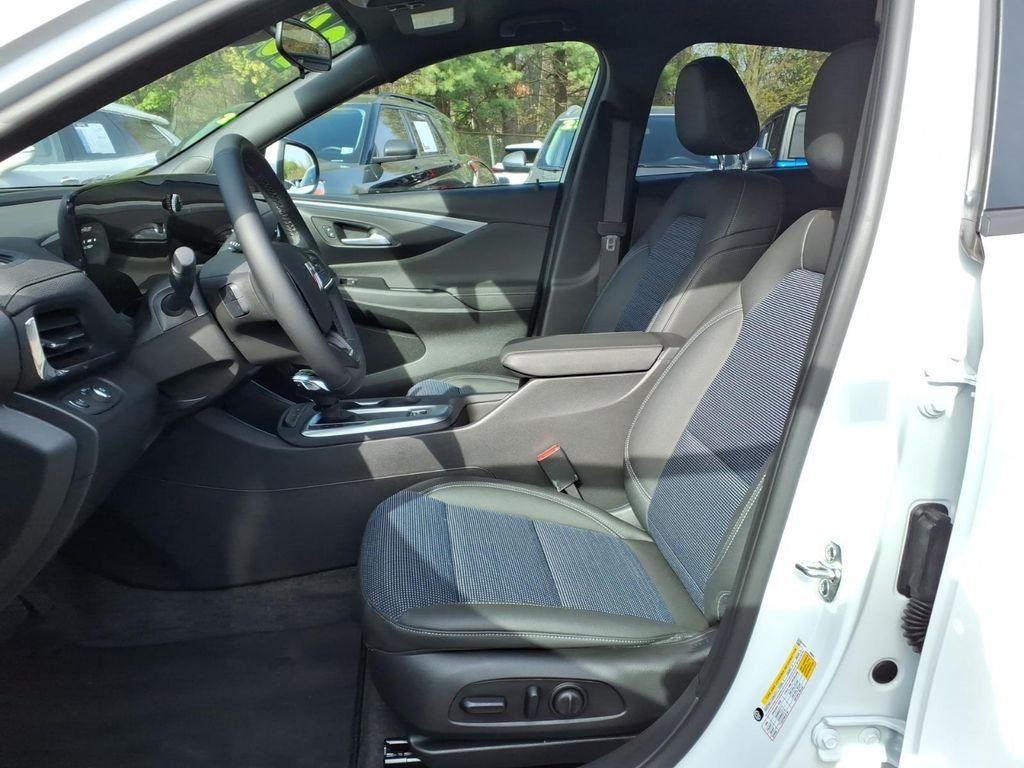 used 2026 Buick Envista car, priced at $27,985