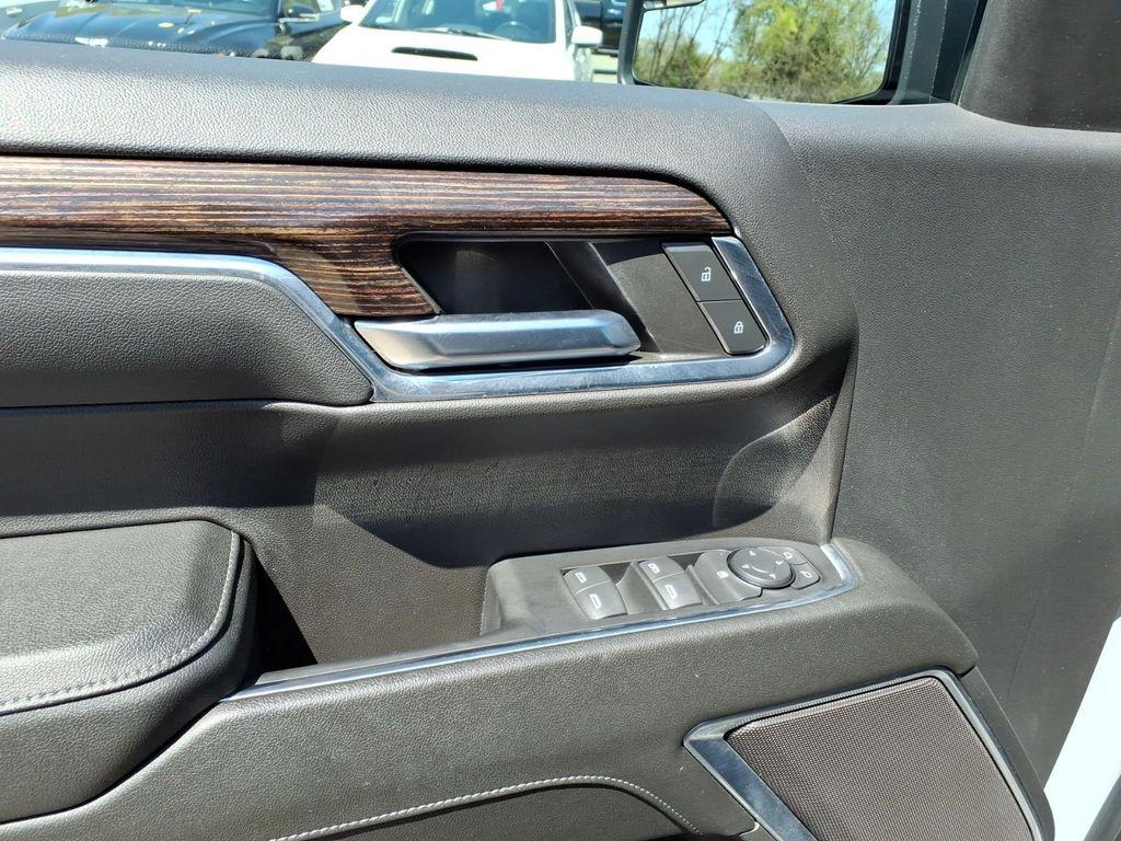 used 2024 GMC Sierra 1500 car, priced at $42,985