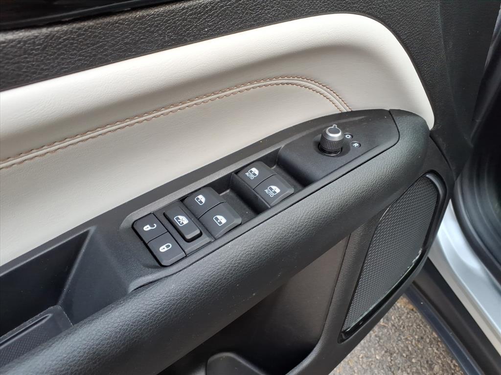 used 2022 Jeep Compass car, priced at $19,092