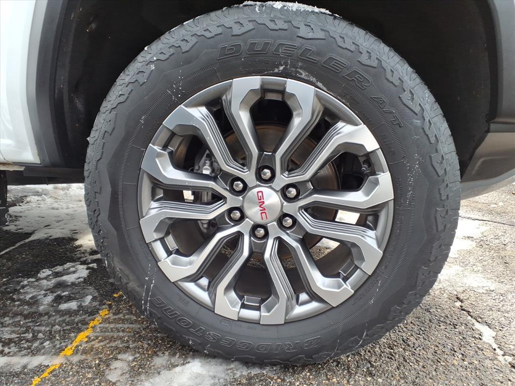 used 2023 GMC Canyon car, priced at $43,152