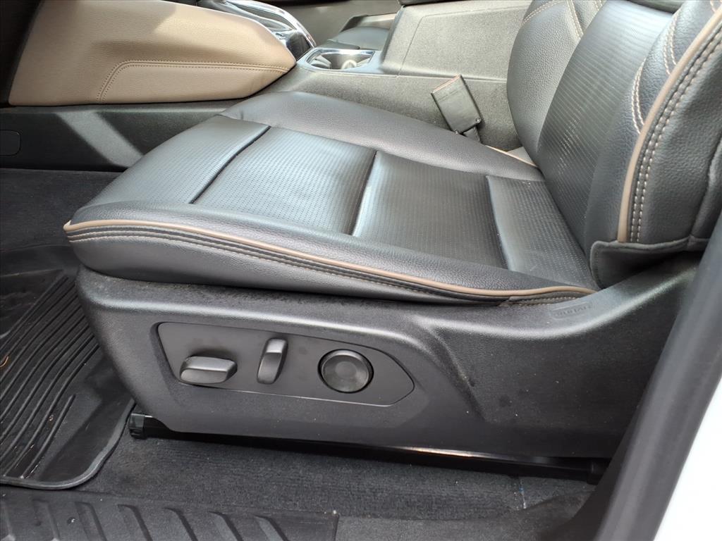 used 2023 GMC Canyon car, priced at $43,152