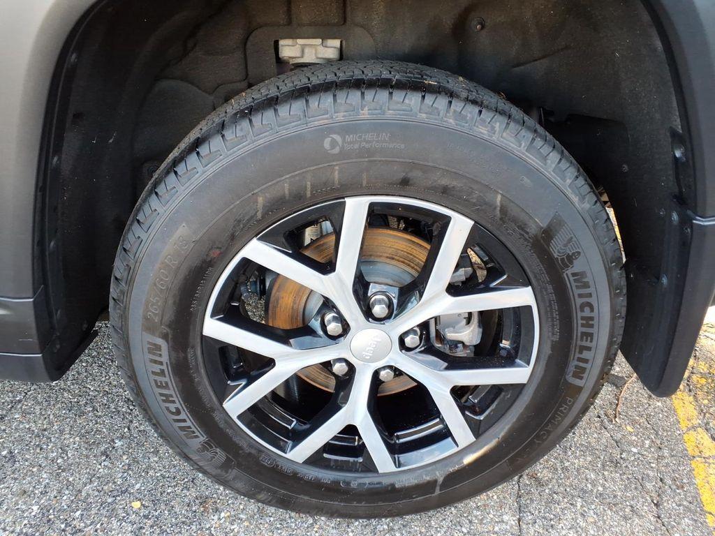 used 2024 Jeep Grand Cherokee car, priced at $33,941