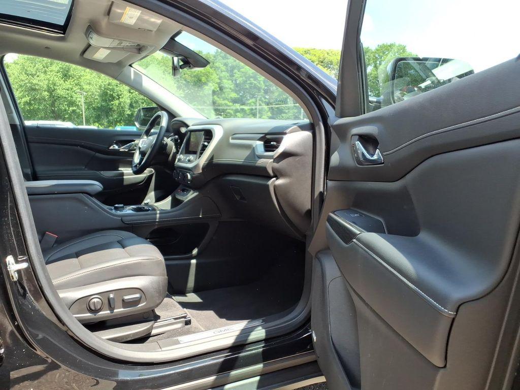 used 2023 GMC Acadia car, priced at $29,419