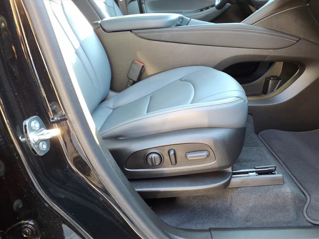 used 2024 Buick Enclave car, priced at $32,190