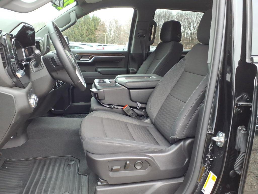 used 2024 GMC Sierra 1500 car, priced at $39,954