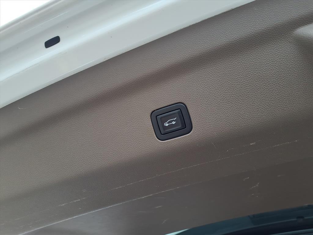 used 2021 GMC Yukon car, priced at $42,295