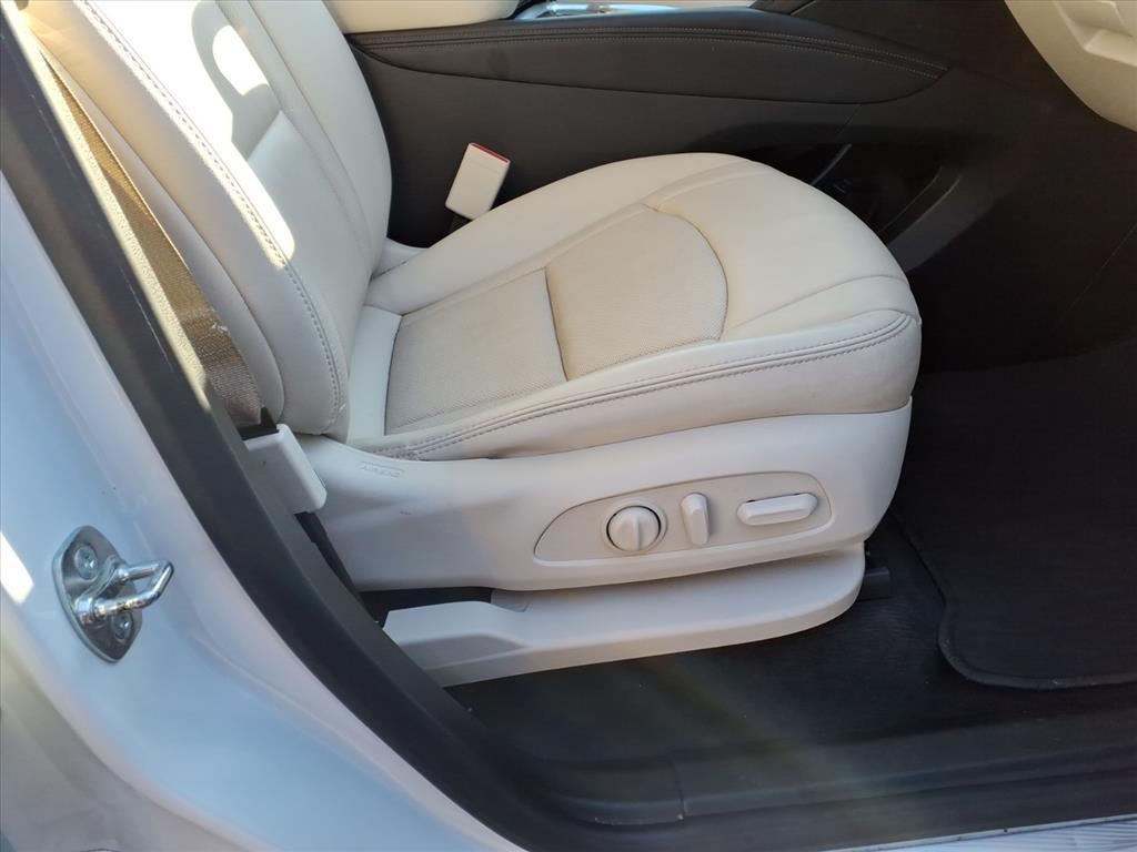used 2024 Buick Enclave car, priced at $33,818