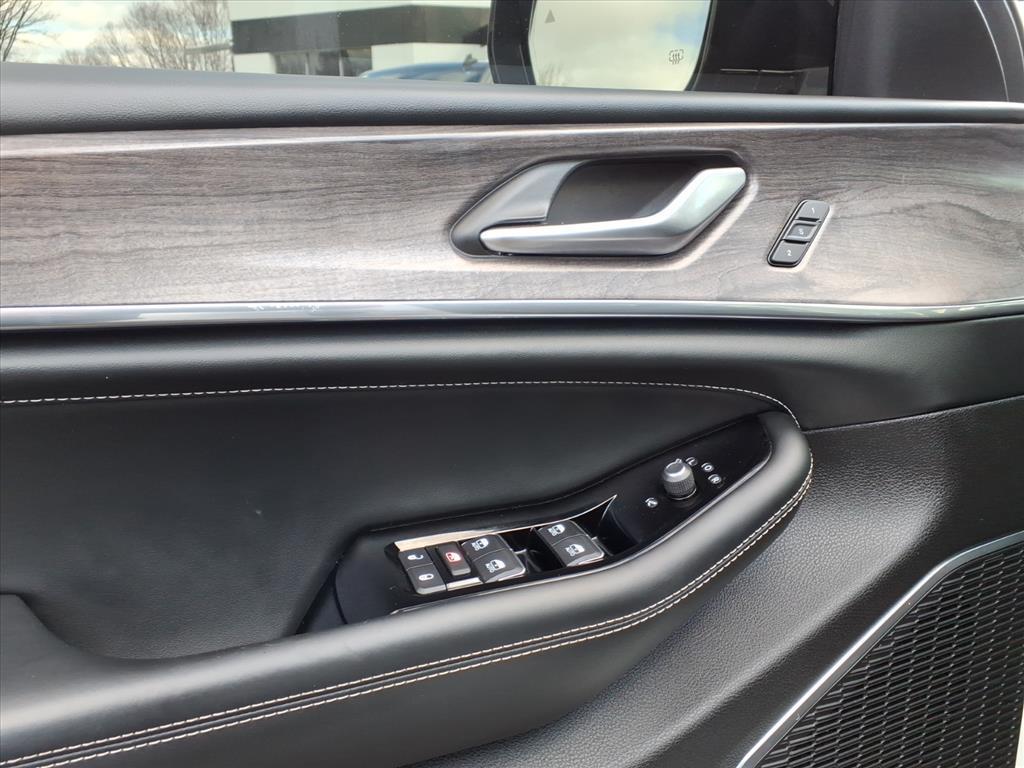 used 2023 Jeep Grand Cherokee car, priced at $29,940