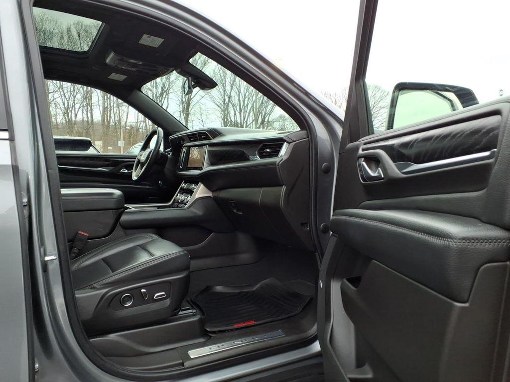 used 2021 GMC Yukon car, priced at $48,621