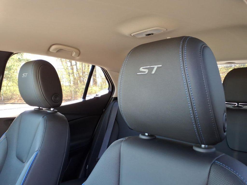 used 2025 Buick Encore GX car, priced at $26,985