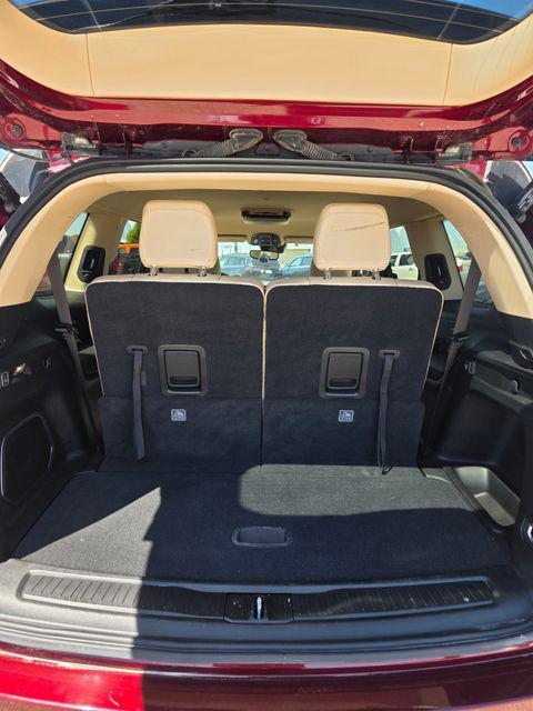 used 2022 Jeep Grand Cherokee L car, priced at $27,986