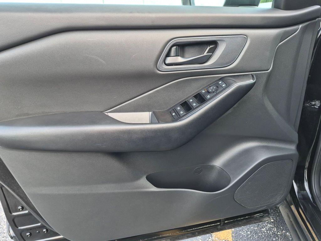 used 2024 Nissan Rogue car, priced at $22,297