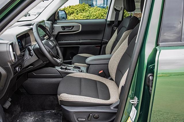 new 2025 Ford Bronco Sport car, priced at $35,980