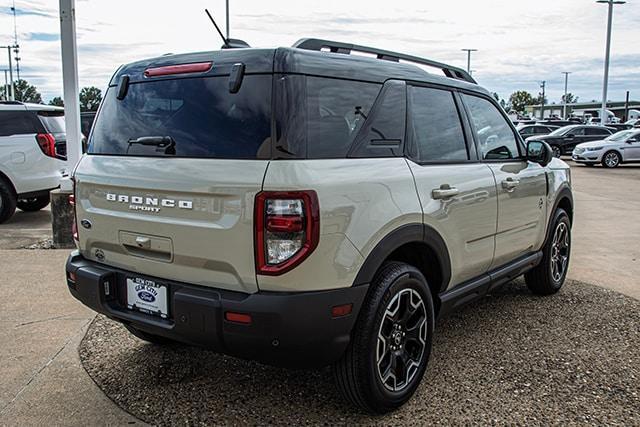 new 2025 Ford Bronco Sport car, priced at $36,746