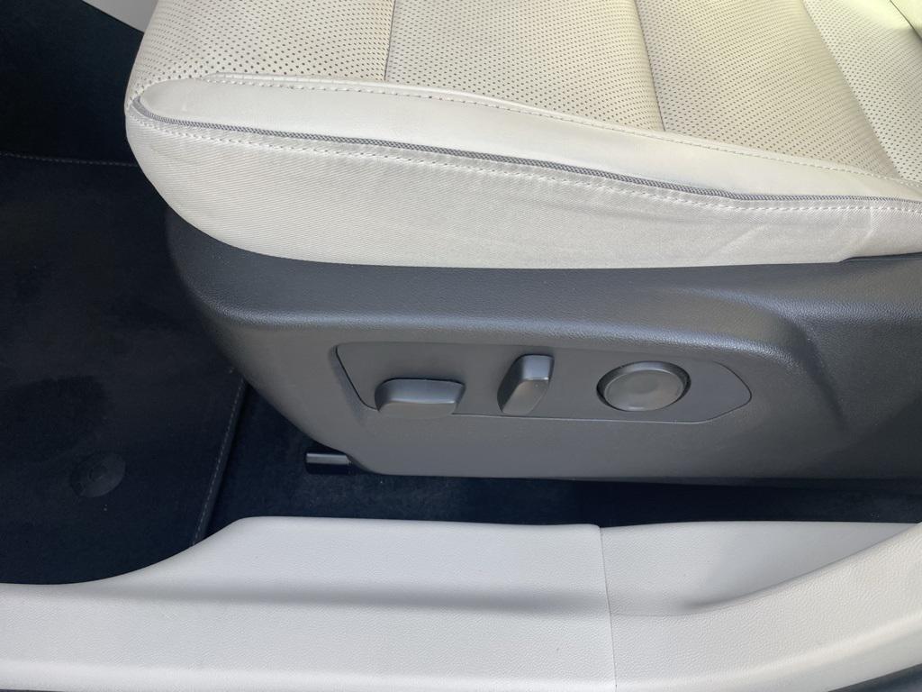 used 2021 Buick Envision car, priced at $24,422