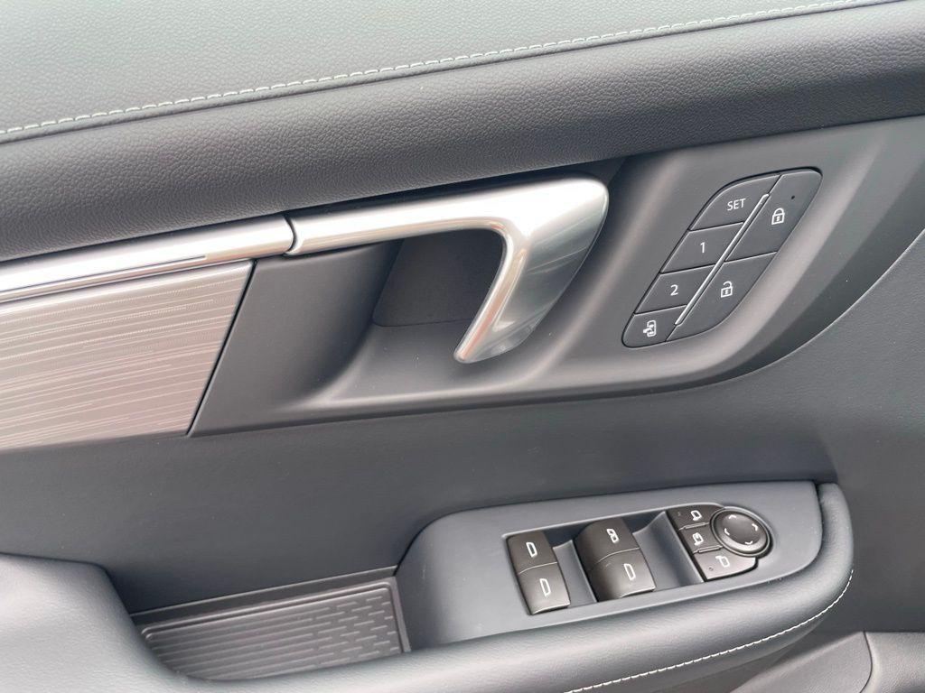 new 2026 Buick Enclave car, priced at $40,879