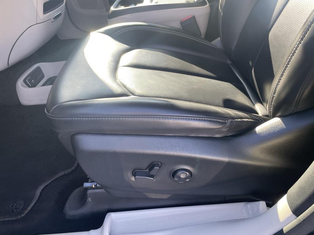 used 2023 Chrysler Pacifica car, priced at $22,849