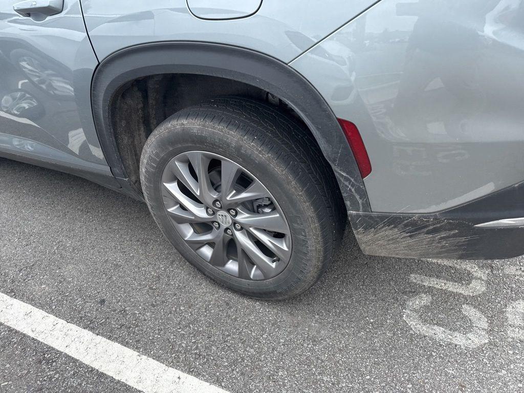 used 2025 Buick Enclave car, priced at $34,998