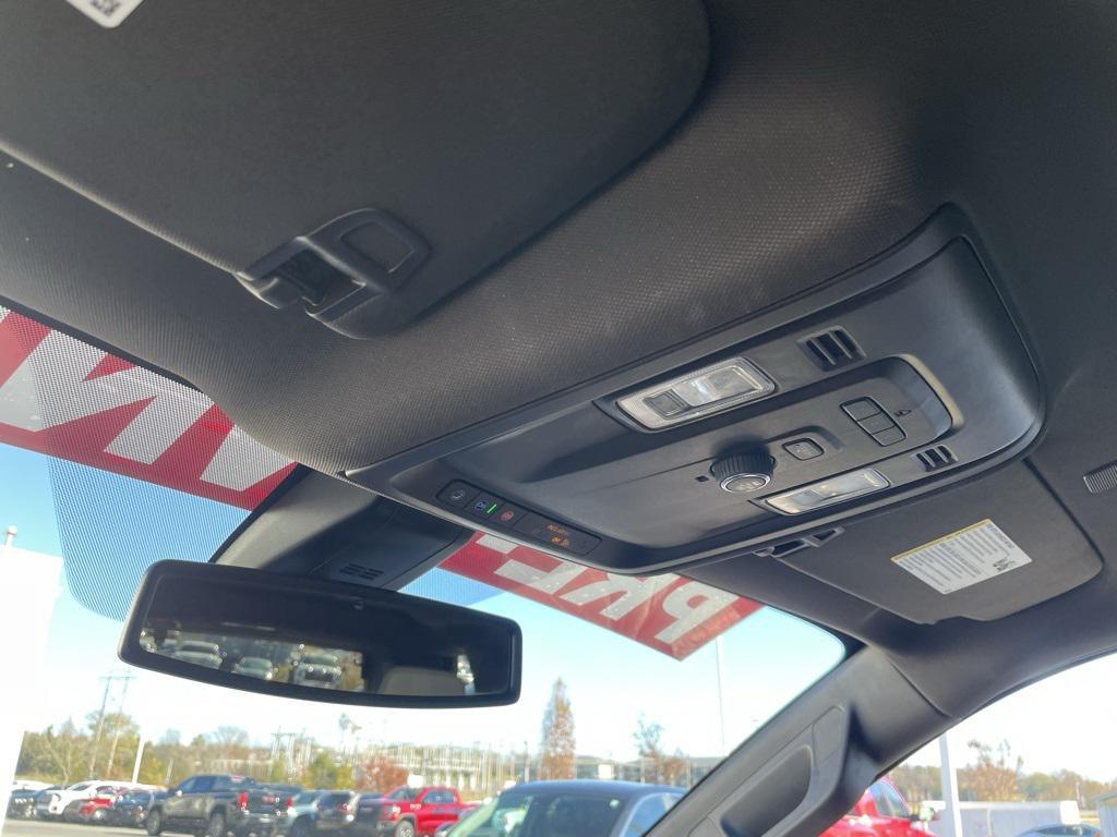 used 2022 GMC Yukon car, priced at $43,875