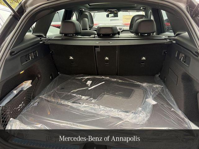 new 2026 Mercedes-Benz GLC 300 car, priced at $62,685