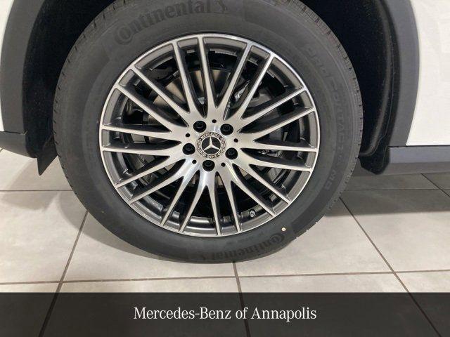 used 2025 Mercedes-Benz GLC 300 car, priced at $46,500