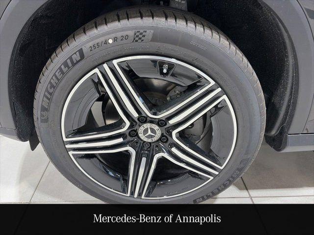 new 2026 Mercedes-Benz GLC 300 car, priced at $60,450