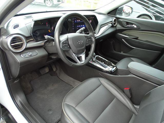 used 2025 Chevrolet Trax car, priced at $23,995