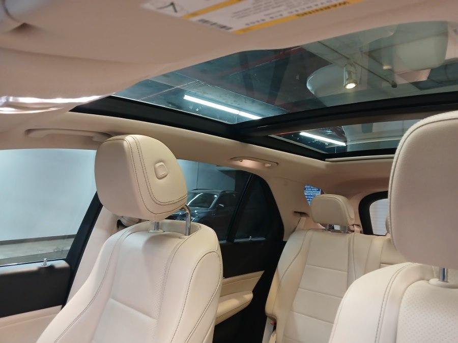 used 2022 Mercedes-Benz GLE 350 car, priced at $32,477