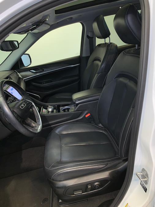 used 2022 Jeep Grand Cherokee car, priced at $28,477