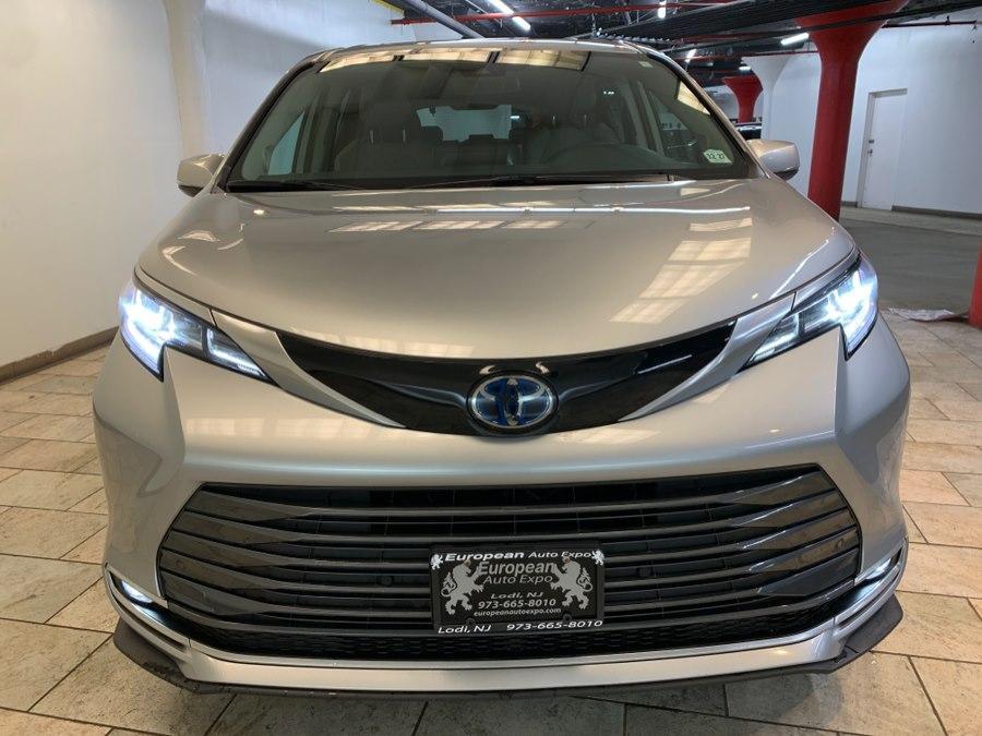 used 2023 Toyota Sienna car, priced at $44,477