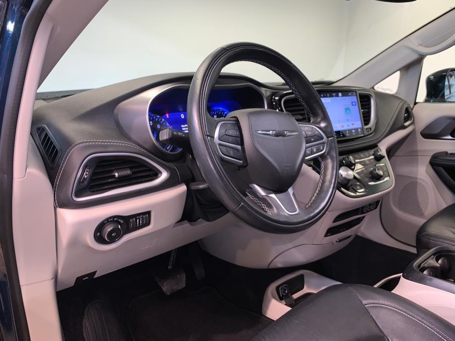 used 2022 Chrysler Pacifica car, priced at $31,977