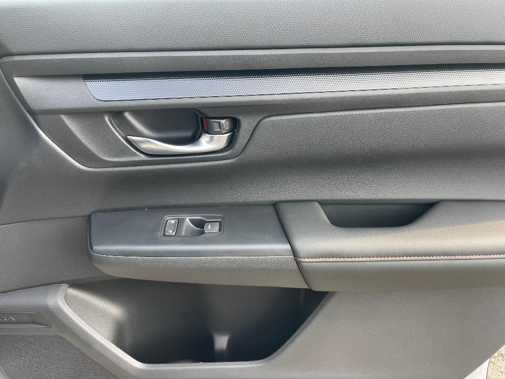 new 2026 Honda CR-V Hybrid car, priced at $40,433