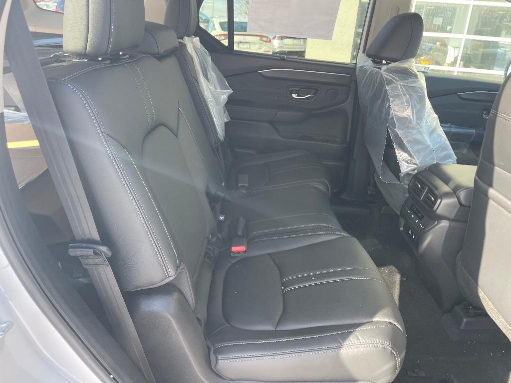 new 2026 Honda Pilot car, priced at $49,745