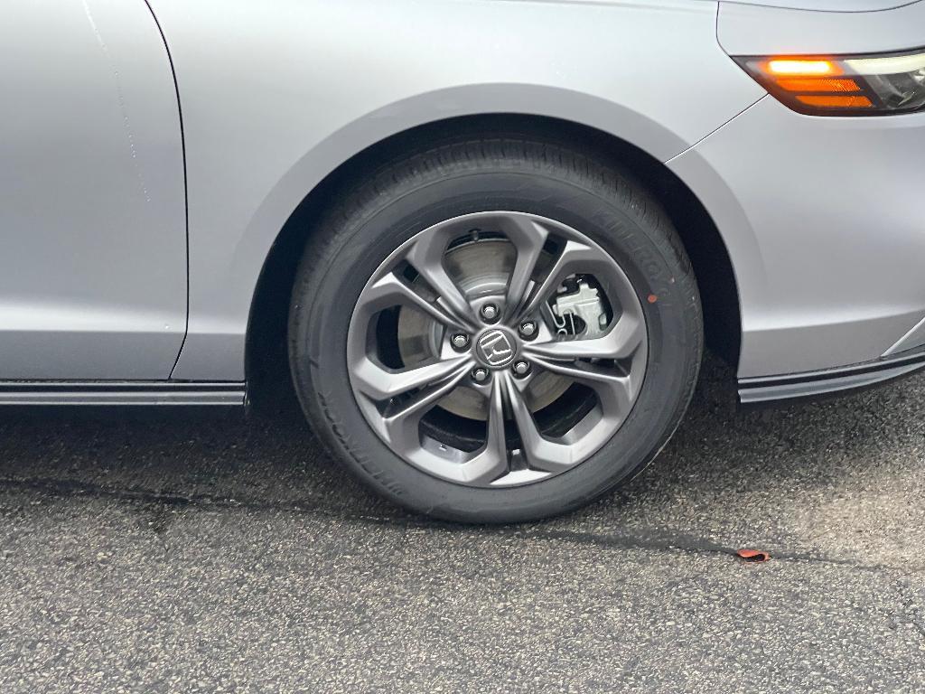 new 2025 Honda Accord Hybrid car, priced at $34,418