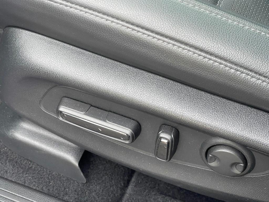 used 2024 Honda CR-V car, priced at $31,900