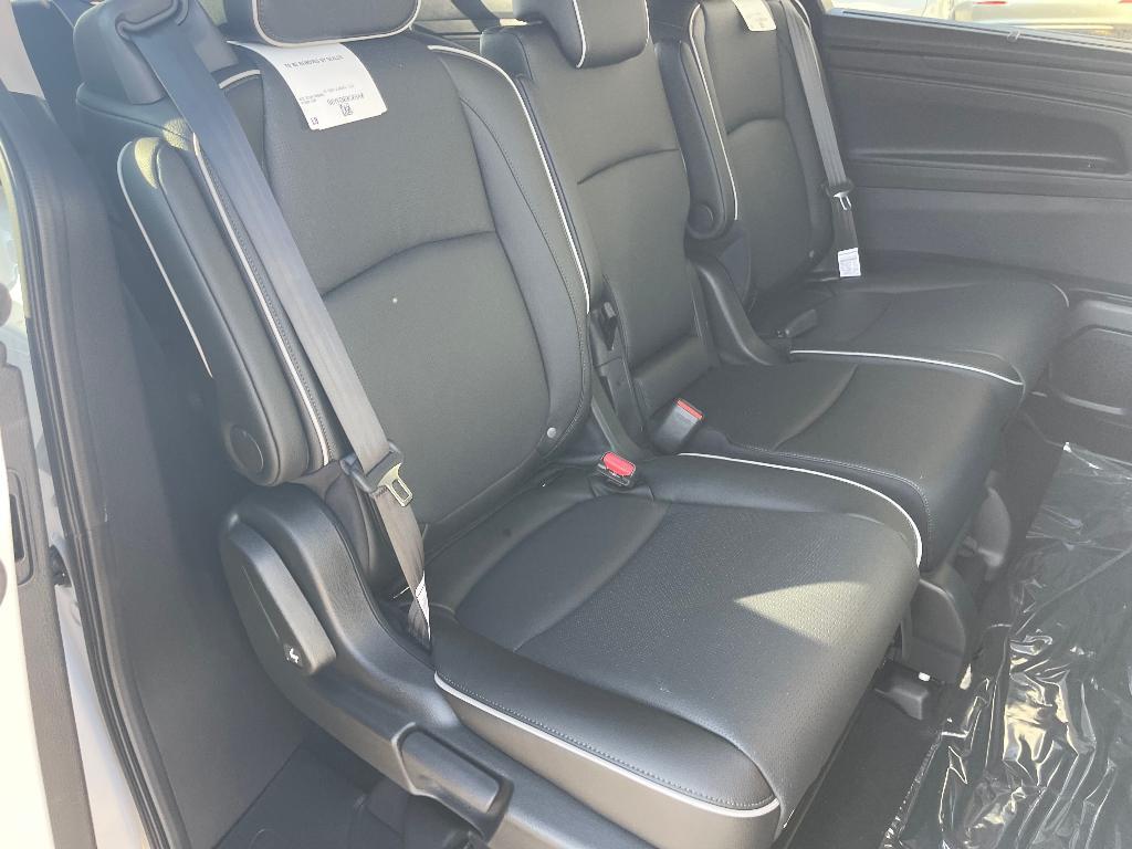 new 2026 Honda Odyssey car, priced at $50,337