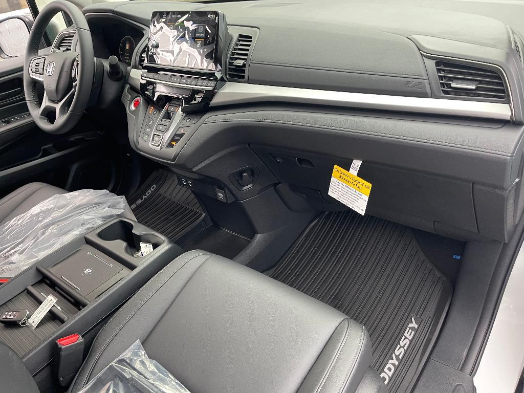new 2026 Honda Odyssey car, priced at $42,164