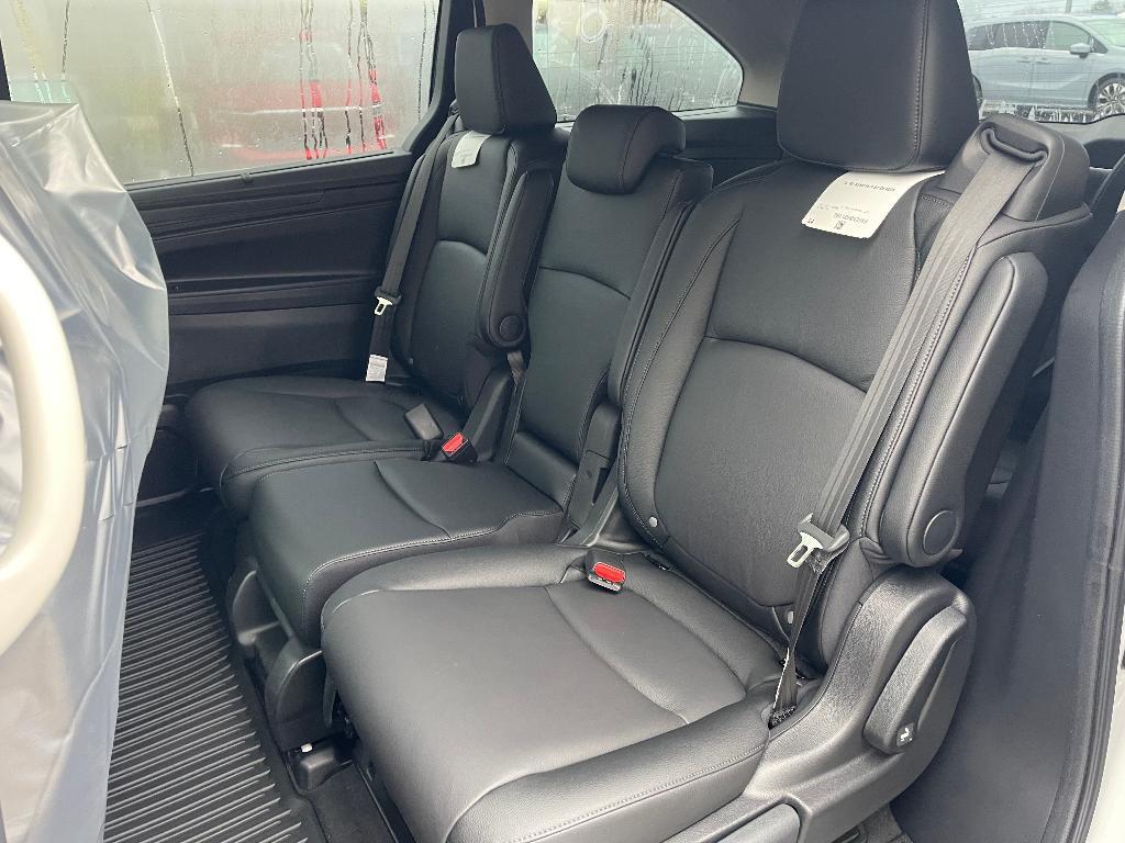 new 2026 Honda Odyssey car, priced at $42,164