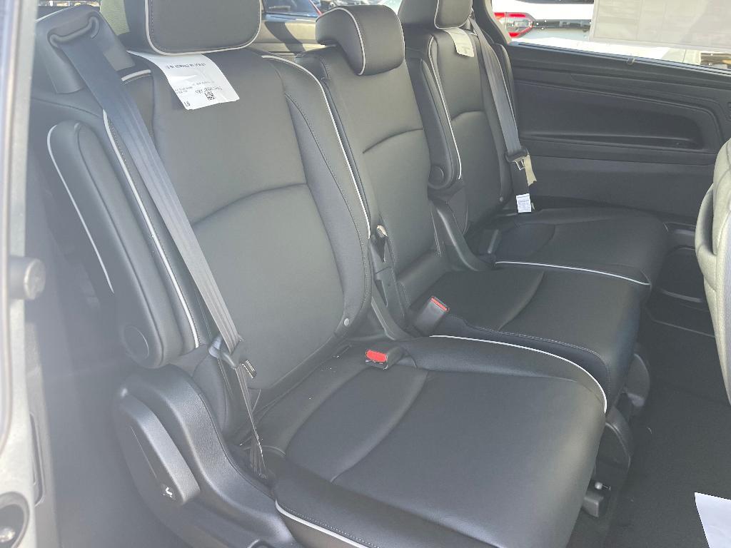 new 2026 Honda Odyssey car, priced at $45,707